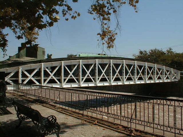 Puente 1 - Puentes Metalicos Sobre el Rio Mapocho