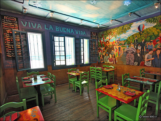 Comedor del primer piso - La Mordida