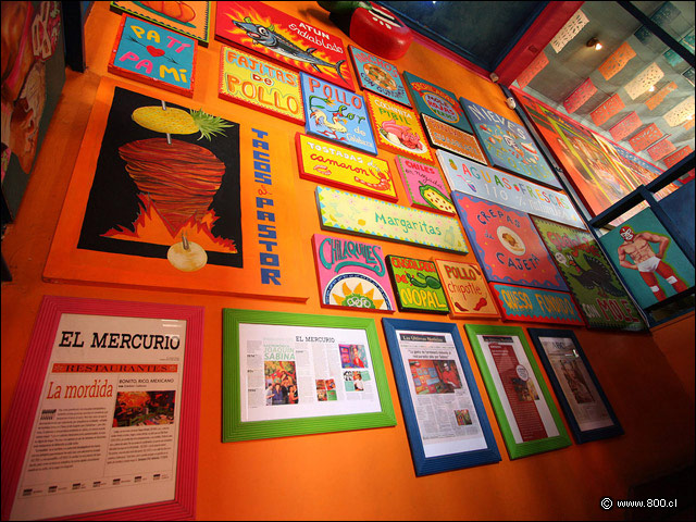 Adornos de escalera, t�picos de La Mordida - La Mordida