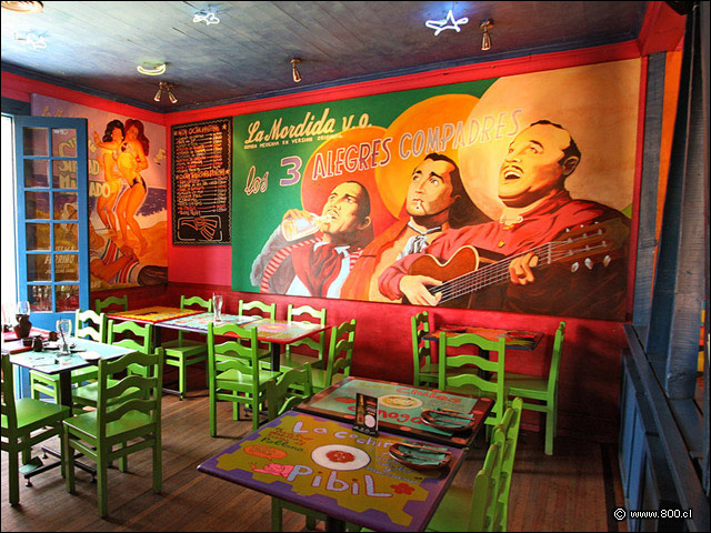 Comedor norte del segundo piso - La Mordida