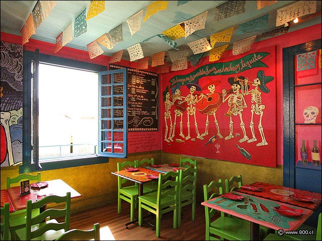 Comedor sur del segundo piso - La Mordida