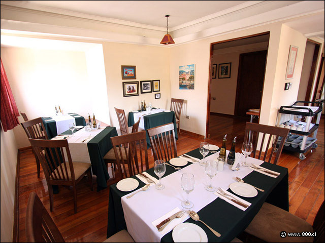 Comedor principal del segundo piso - Los Toros Italianos