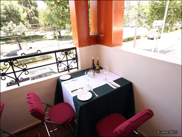 Detalle de una mesa en la terraza - Los Toros Italianos