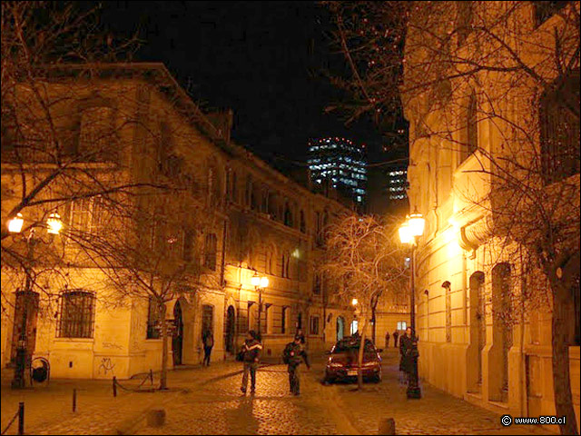 Calle Londres de noche  - Barrio Pars-Londres