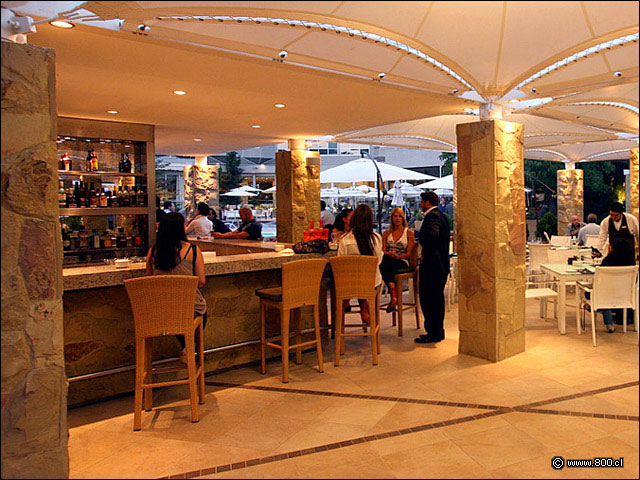 Bar y barra central - El Boho - Hotel Sheraton
