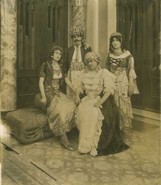 Baile y fantasa. Palacio de Concha Cazotte, 1912