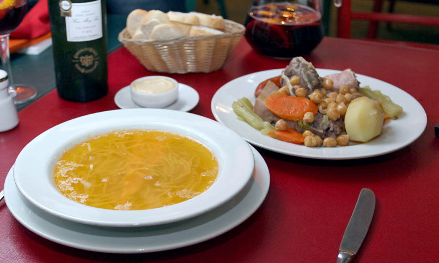 Cocido Madrileo, el imperdible guiso de invierno de La Bodeguita de Cristbal