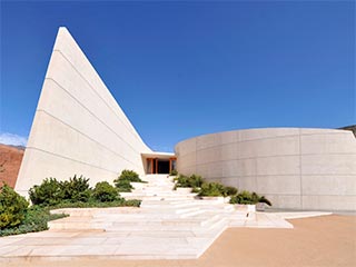 Tours & Tastings (Vi�a Err�zuriz)