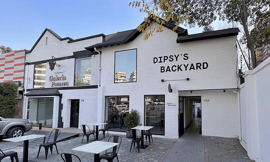 Dipsy’s Backyard 800.cl