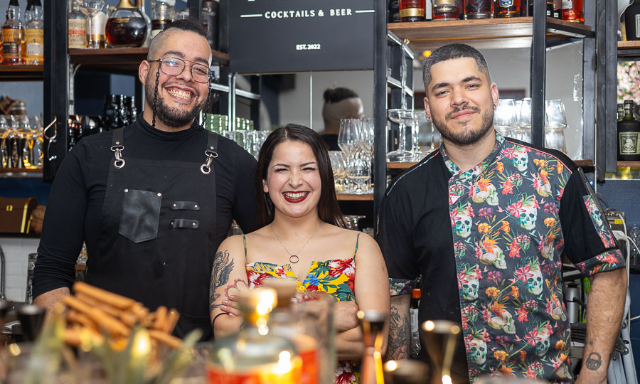 Jueves de Guaguanco en La Ronera con Bush Rum y distribuidora A las Rocas