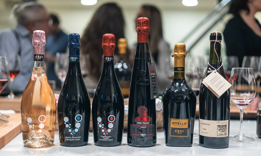 Momento di Lambrusco Cantine Ceci en Casa Bosch gracias a Tnico