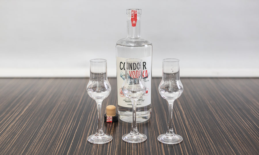 Condor Vodka es un producto que refleja la pureza y versatilidad de los destilados en Chile