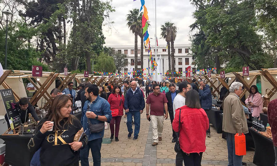 Santa Vendimia en Barrio Plaza uoa