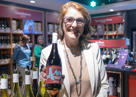 �Vino por Ellas�: La venta en conjunto de El Mundo del Vino y la Asociaci�n de Mujeres del Vino