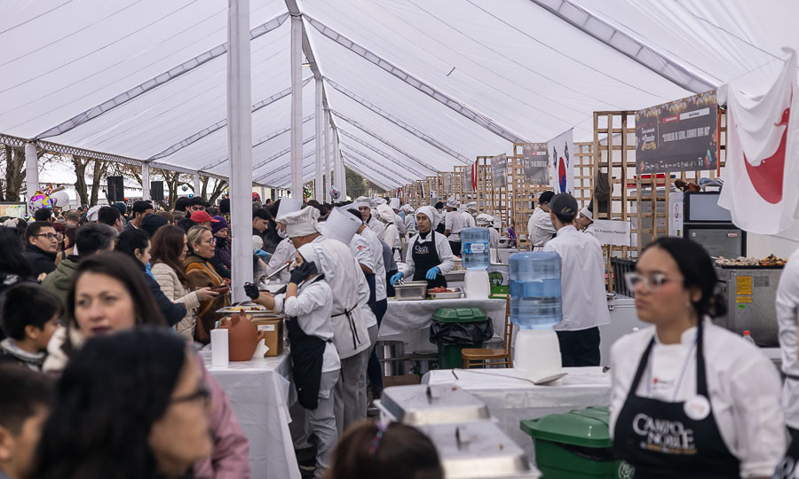 Registro de la Fiesta Costumbrista del Chancho 2024 en la Plaza de Armas de Talca