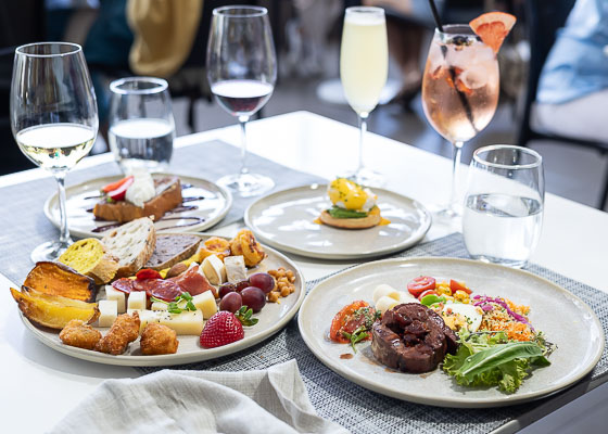 Domingo de Brunch en el restaurante Estr� del Hotel Ritz Carlton