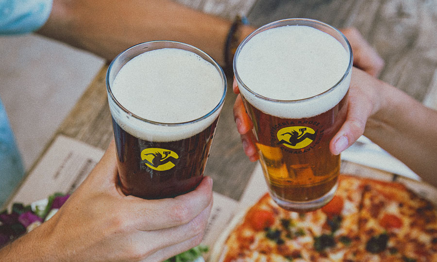 El arte de maridar cervezas: combinaciones perfectas para cada temporada