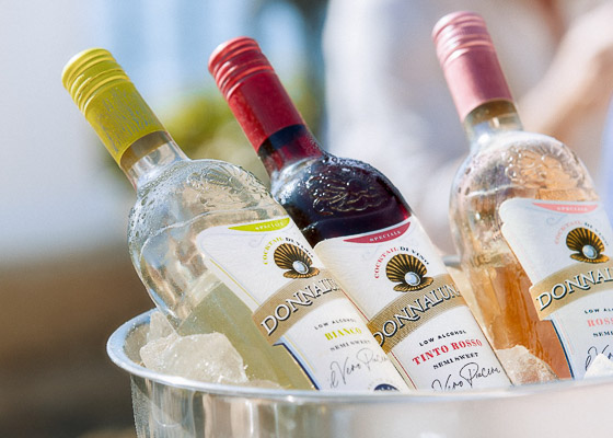 Donnaluna: el nuevo cctel de vino que refresca tus tardes