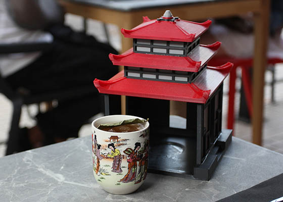 KATO Tasty Caos: El delicioso desorden asi�tico que revoluciona Isidora Goyenechea